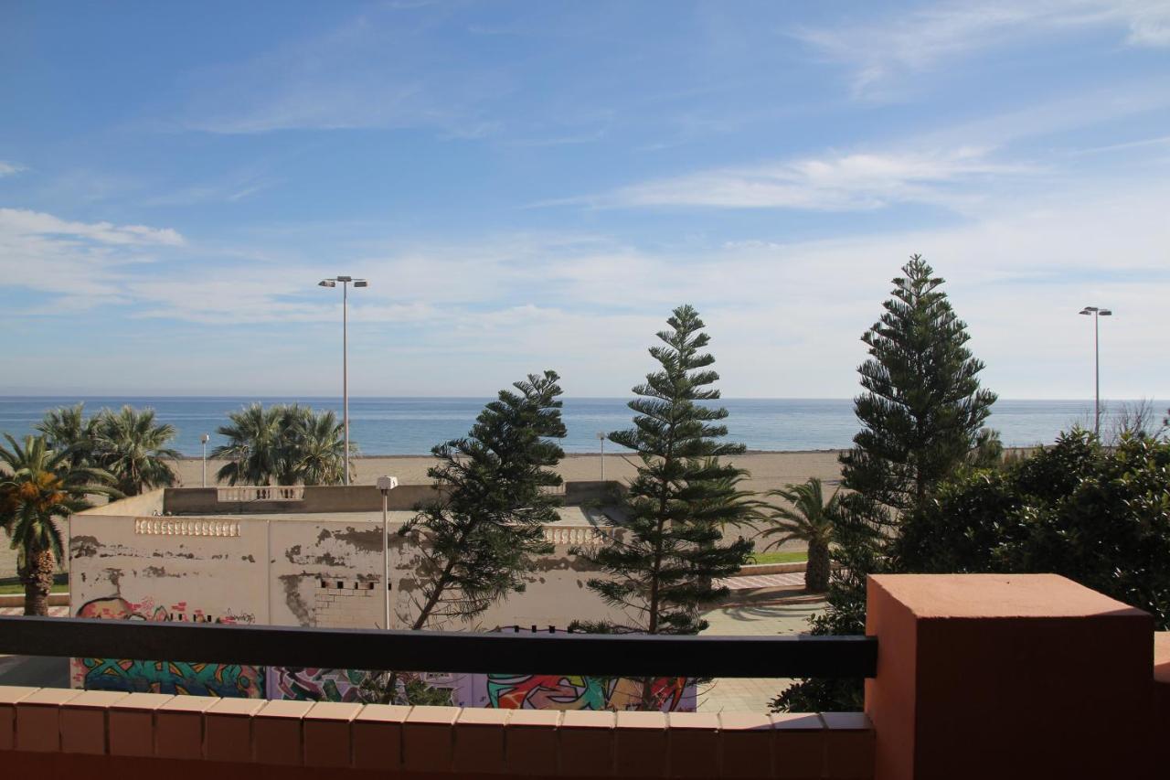 Apartamento En Primera Linea De Playa, Con Vistas A La Playa Y Con Wifi Roquetas de Mar Dış mekan fotoğraf